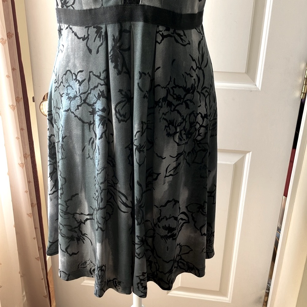 Simply Vera Women’s Sleeveless Dress - Picture 7 of 9